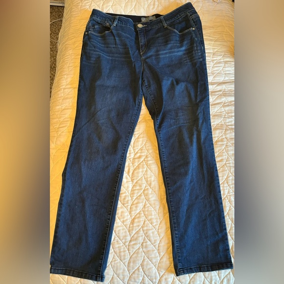 NWOT WIT AND WISDOM BLUE JEANS SIZE 18W! 💙💙💙 - Picture 2 of 9